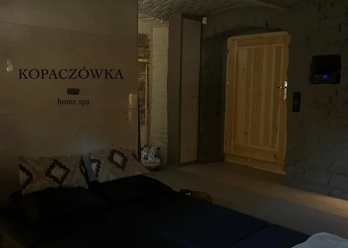 Klimatyczny Dom Kopaczowka Przytulna Miejscowka Z Kominkiem, Sauna I Ogrodem U Podnoza Gor Stolowych * 라트코프